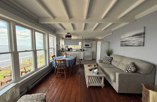 Chatham Cottage | Beautiful two-bedroom waterfront cottage. Unbelievable Sunsets.