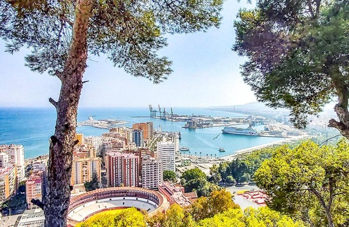 El Palo Apartment | Beautiful vacation apartment on the outskirts of Malaga.