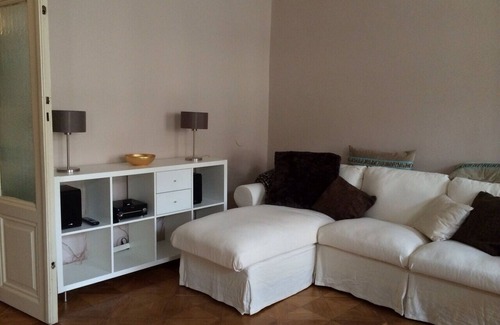 Josefstadt Apartment | Beautiful very centrally located apartment in a renovated old building