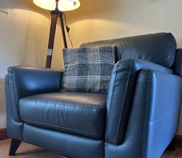 Bracknell House | Beautiful very large double bedroom