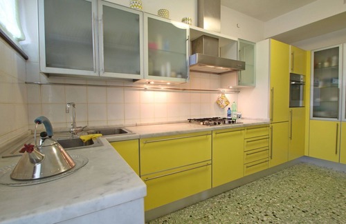 Ronchi Villa | Beautiful villa for 6 guests with WIFI, TV, terrace and panoramic view, close to Forte Dei Marmi