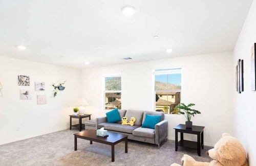 Jurupa Valley House | Beautiful Views in Jurupa Valley