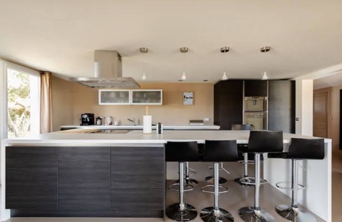 Vensac Villa | Beautiful villa 800m from the ocean - 5 bdrms 12 pers - heated salt pool and pétanque court