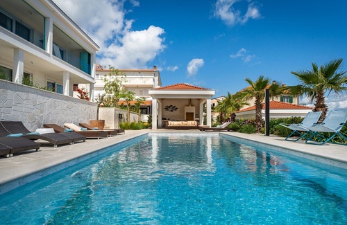 Dobropoljana Villa | Beautiful Villa Due