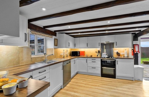 Holsworthy House | Beautiful villa for 10 guests with WIFI, terrace and pets allowed