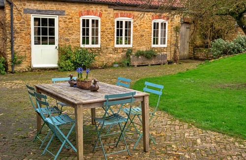 Wincanton House | Beautiful villa for 16 people with WIFI, terrace and pets allowed