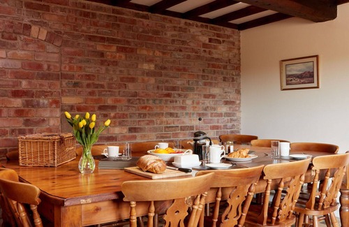 Dalbury Lees House | Beautiful villa for 19 guests with hot tub, WIFI