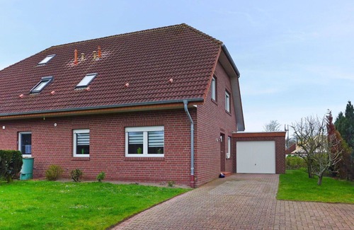 Norden House | Beautiful villa for 6 guests with WIFI, TV, terrace, pets allowed and parking