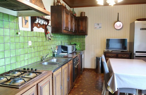 Vains House | Beautiful villa for 6 people with TV and patio