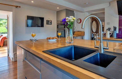 East Portlemouth House | Beautiful villa for 10 guests with WIFI, pets allowed and parking
