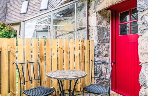 East Lewiston House | Beautiful villa for 2 people with patio