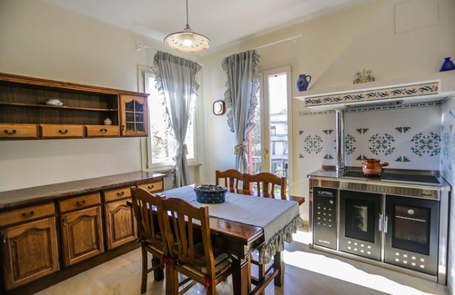 Saltara Villa | Beautiful villa for 5 guests with WIFI, private pool, A/C, TV, patio and panoramic view