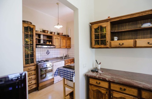 Saltara Villa | Beautiful villa for 5 guests with WIFI, private pool, A/C, TV, patio and panoramic view