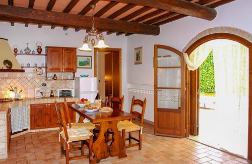 Poggiarello Villa | Beautiful villa for 12 guests with private pool, WIFI, TV, terrace and pets allowed