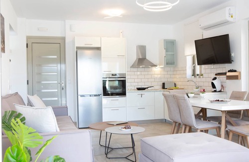 Sivota Villa | Beautiful Villa Nona with unique views at Sivota Bay