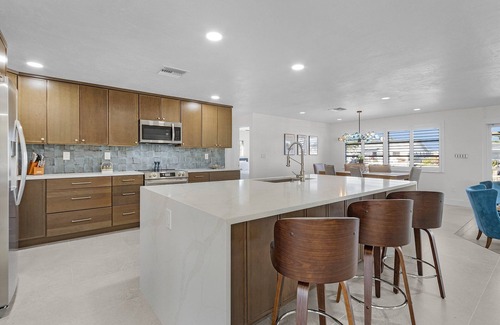 Lochmoor Waterway Estates House | Beautiful Waterfront 3/2 Home in North Fort Myers! Sleeps 8!