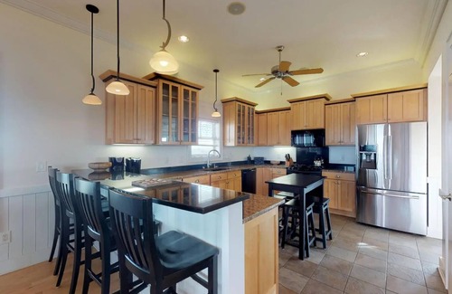 Hatteras House | Beautiful waterfront home, pool, hot tub and private docks, Hatteras Village