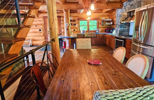Rockwood Cabin | Beautiful Waterfront Log Cabin on Lake Brassua