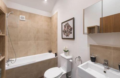 Mortlake House | Beautiful West London House