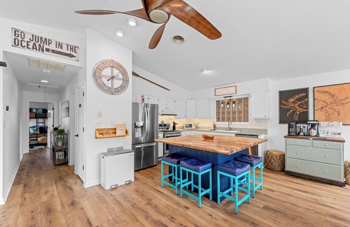 Fenwick Island House | Beautifully designed-Ocean view, Hot Tub, Pool, Tennis Court + 2 King Bedrooms!