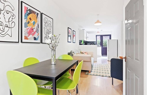 Walworth House | Beautifully Presented 2BD House, South East London