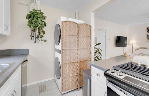 Culver - West Apartment | Beautifully Remodeled 2bed1bath Apartment Top Location 15 min to Beach
