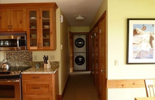 Teton Village Condo | Beautifully Renovated 2 BR 2 Bath Light Filled JHMR View Condo