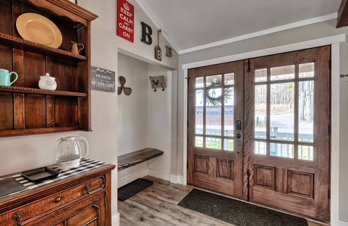 Ridgeway House | Beautifully renovated lakefront home on Lake Wateree. 3BR/3BA. Pet-Friendly!