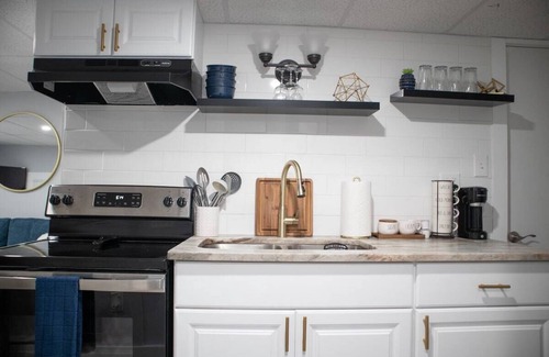 Rochester Apartment | Beautifully Renovated - Neighborhood of the Arts