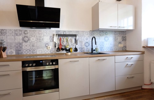 Kail House | Beautifully renovated vacation apartment on an idyllic farm. 4 - 8 persons.