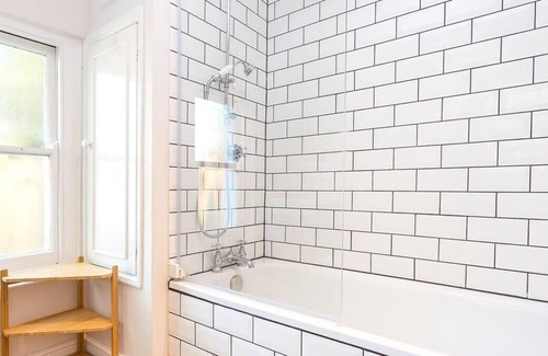 Dalston Apartment | Beautifully Styled, Modern Apartment With Garden