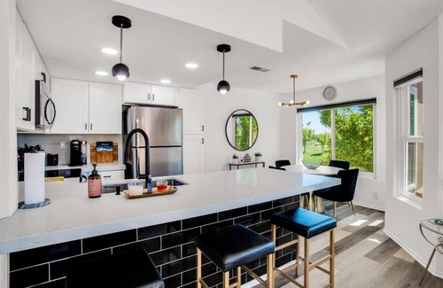 La Quinta Condo | Beautifully Updated 2 Bedroom Condo with Stunning Views