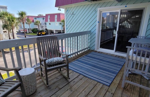 Pensacola Beach Condo | Beautuful Updated Townhouse, Sleeps 6 - A25