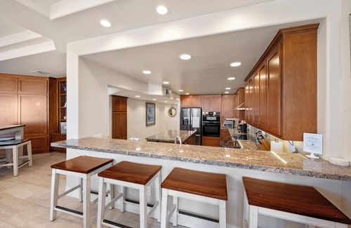 West Newport House | Beauty on the Beach l Oceanfront Escape