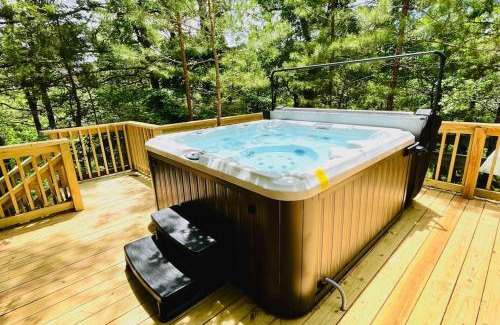 Rambo Riviera House | Beaver Lake Luxury Retreat - Whispering Pines