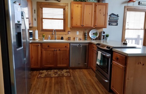 Lost Bridge Village House | Beaver Lakefront Cabin