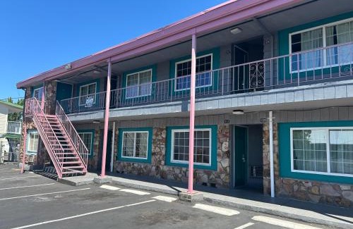 Beaverton Hotel | Beaverton Budget Inn by Capital O Portland