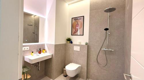 Berg am Laim Apartment | BeckHomes Munich- Stylish Central Apartments & Large Units - Up to 18 Guests, 7BR, 210 sqm
