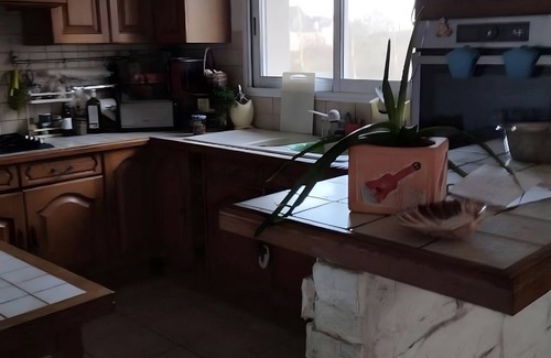 Saint-Jouan-de-l'Isle Bed & Breakfast | Bed and Breakfast 'Les Mésanges Bleues' with Wi-Fi