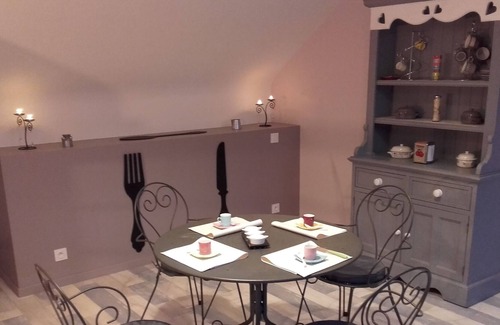 Loscouet-sur-Meu House | Bed and Breakfast JEANNE ET COMPAGNIE