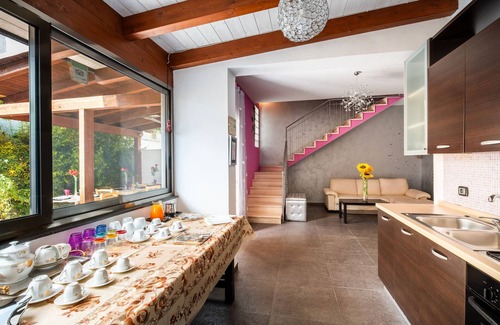 Porto Cesareo Bed & Breakfast | Bed and Breakfast 'Unità 1' with Shared Garden, Wi-Fi and Air Conditioning