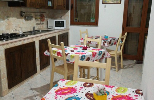 Guspini Bed & Breakfast | Bed and Breakfast L'Abete