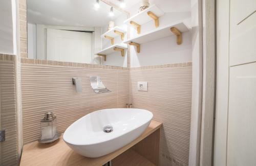 Vomero Bed & Breakfast | Bed in Naples