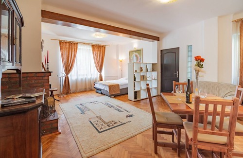 Oradea Apartment | Bed&Wine in the Center of Oradea