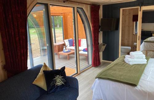 Hawick Ski Chalet | Bedrule Old Manse Glamping