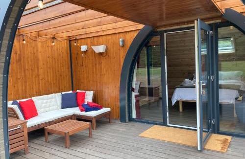 Hawick Ski Chalet | Bedrule Old Manse Glamping