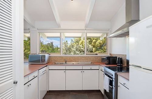 Port Fairy House | Beech Haus - lovely home is situated in a quiet and convenient location