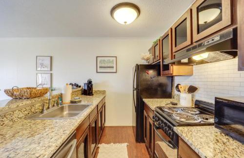 Beech Mountain Apartment | Beech Mtn Studio Less Than 1 Mi to Skiing Bring Your Pet!