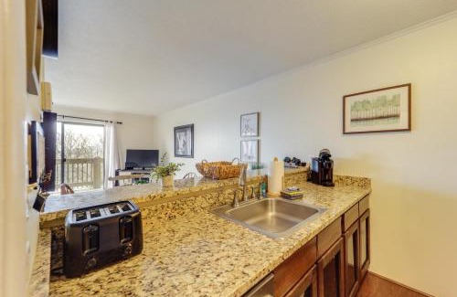 Beech Mountain Apartment | Beech Mtn Studio Less Than 1 Mi to Skiing Bring Your Pet!