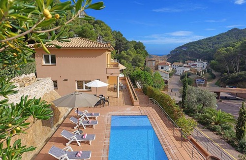 Sa Tuna Villa | *BEGUR-SA TUNA VILLA* 4 Bedrooms | Private Pool | Free WIFI | 50m to beach